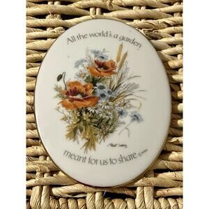 Vintage Floral Sentiments Wall Art “All the World's A Garden” Decorative Trinket